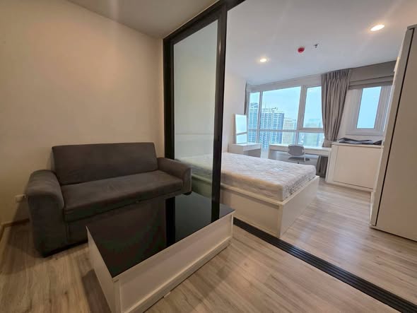 bedroom and room interior of XT HUAIKHWANG