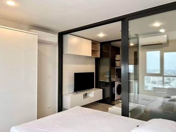 bedroom and room interior of XT HUAIKHWANG