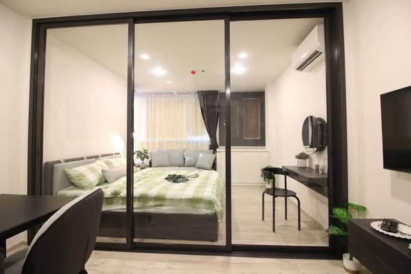 bedroom and room interior of XT HUAIKHWANG