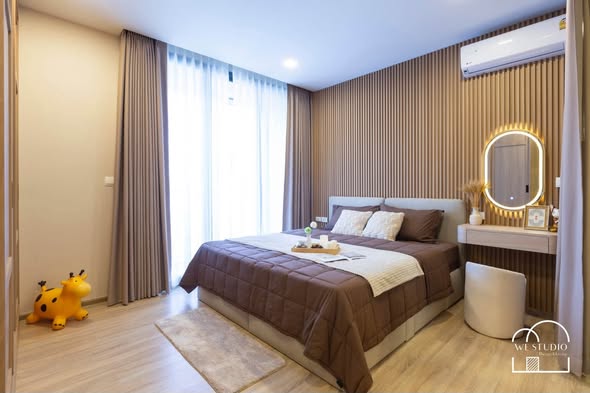 bedroom and bathroom of XT Phayathai