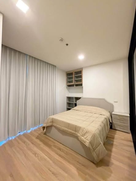 bedroom and room interior of XT Phayathai