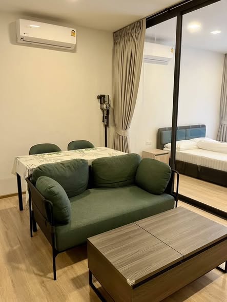 bedroom and room interior of XT Phayathai