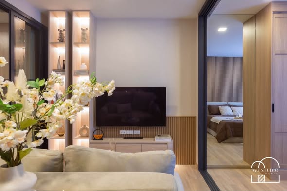 living room and bedroom and bathroom of XT Phayathai