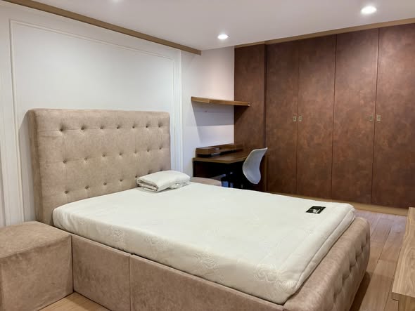 bedroom of Yellow Ribbon Hills Executive Mansion