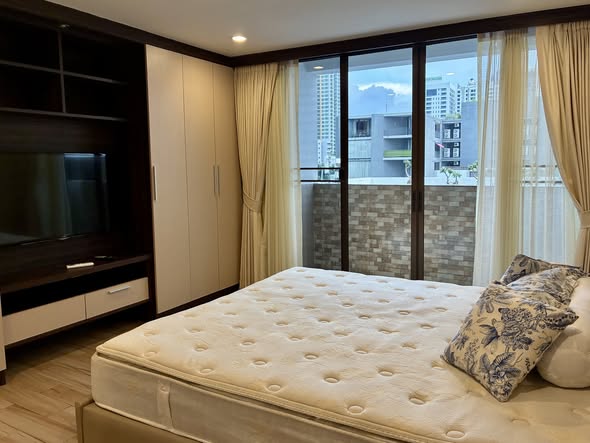 bedroom of Yellow Ribbon Hills Executive Mansion