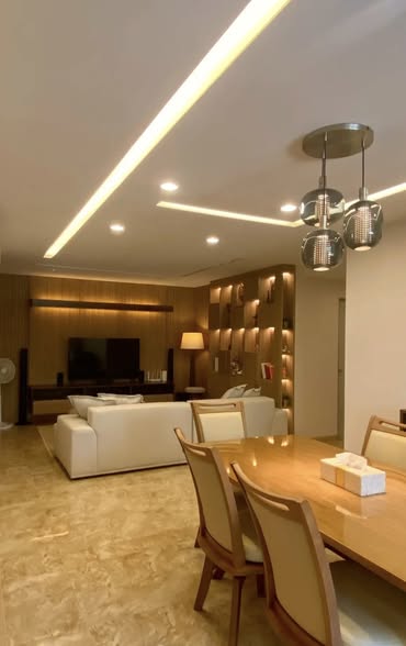 Yellow Ribbon Hills Executive Mansion
