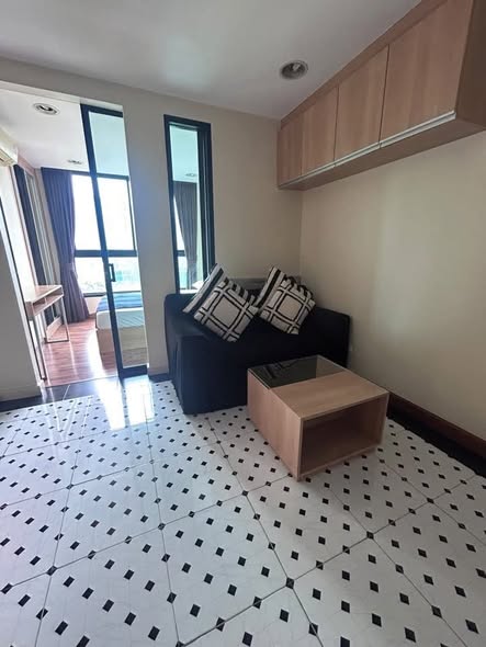 Zenith Place Sukhumvit 42