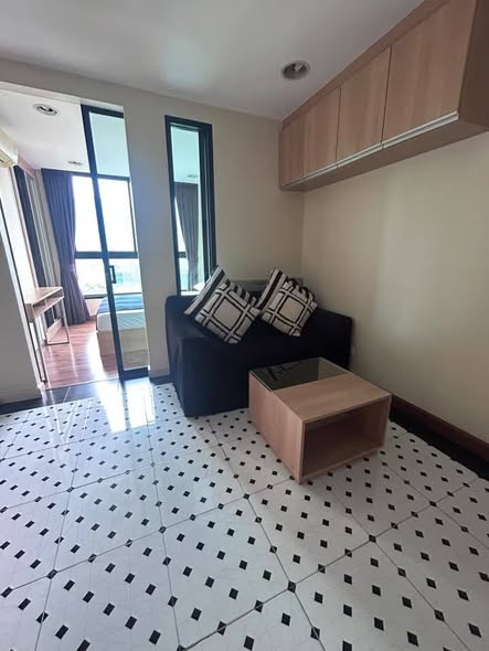 Zenith Place Sukhumvit 42