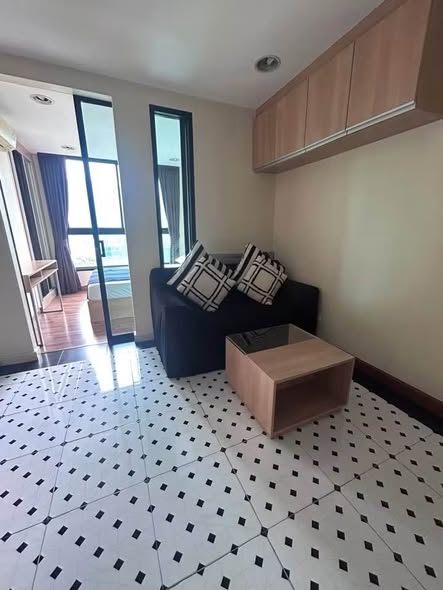 Zenith Place Sukhumvit 42